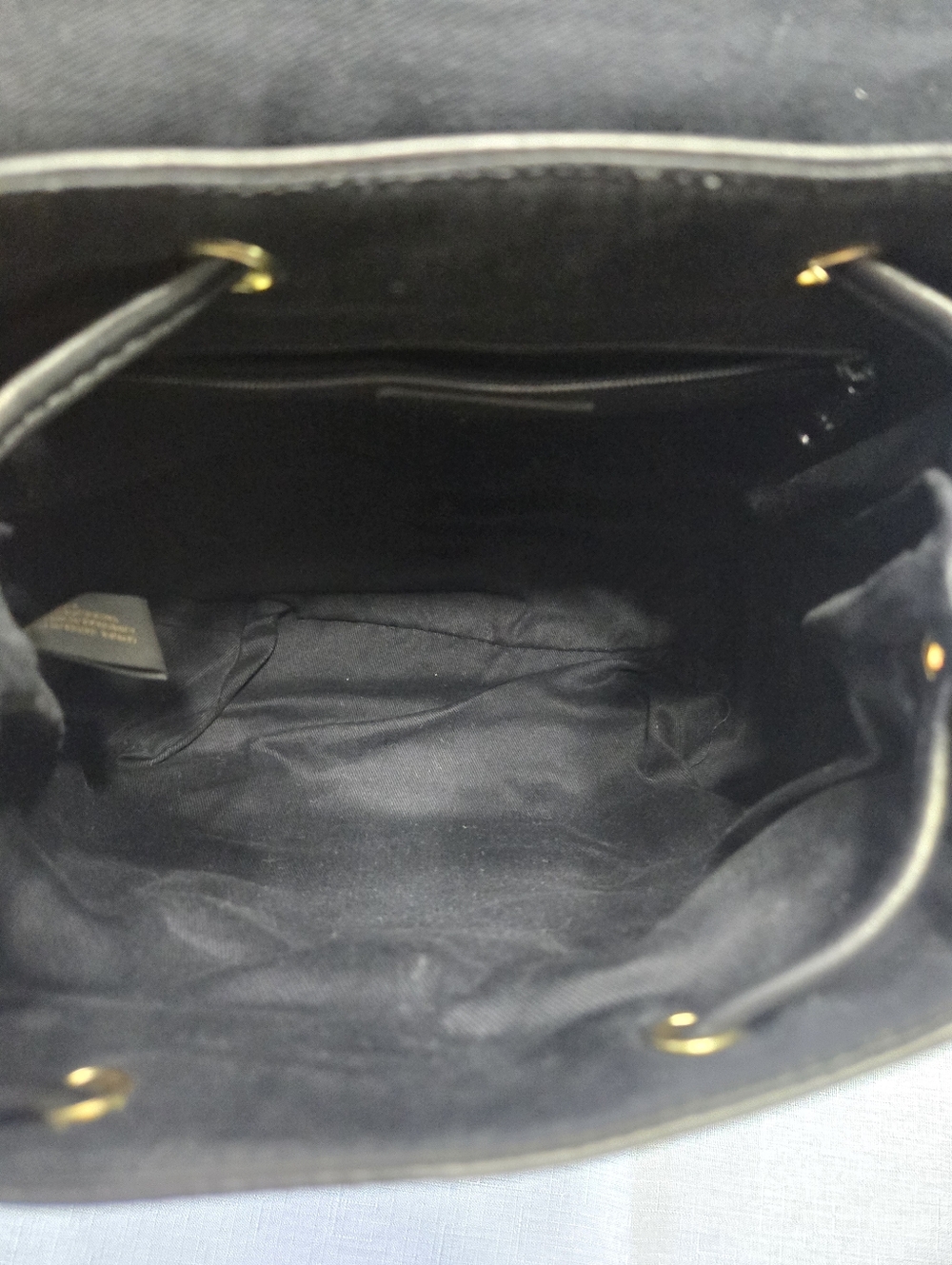 Vintage Liz Claiborne Black Leather Mini Backpack Gold LC Zipper Pulls - Picture 7 of 9